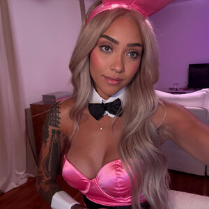 rosiewestttt webcam profile - American